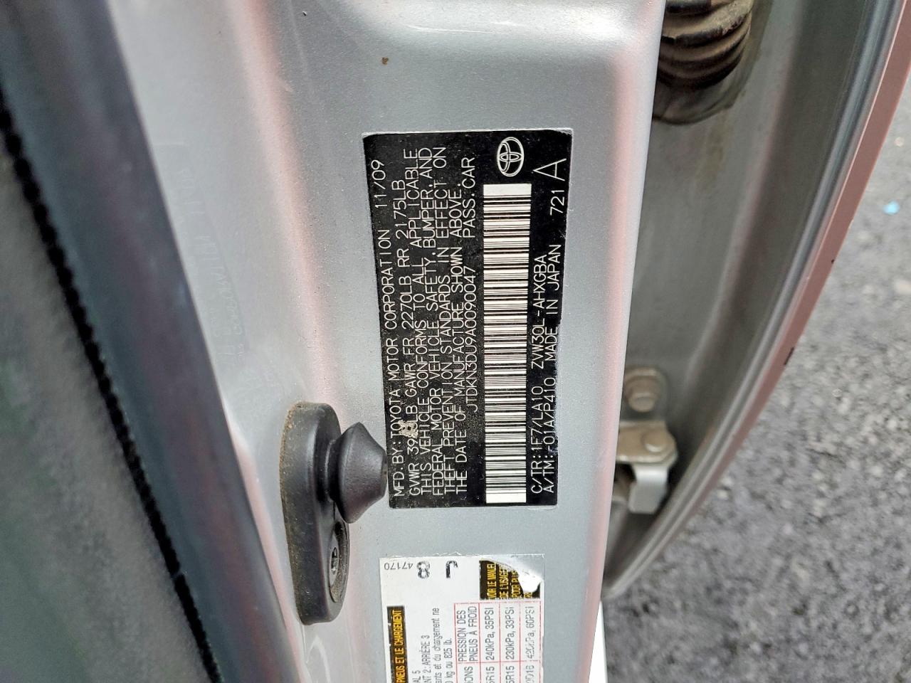 2010 TOYOTA PRIUS photo 12