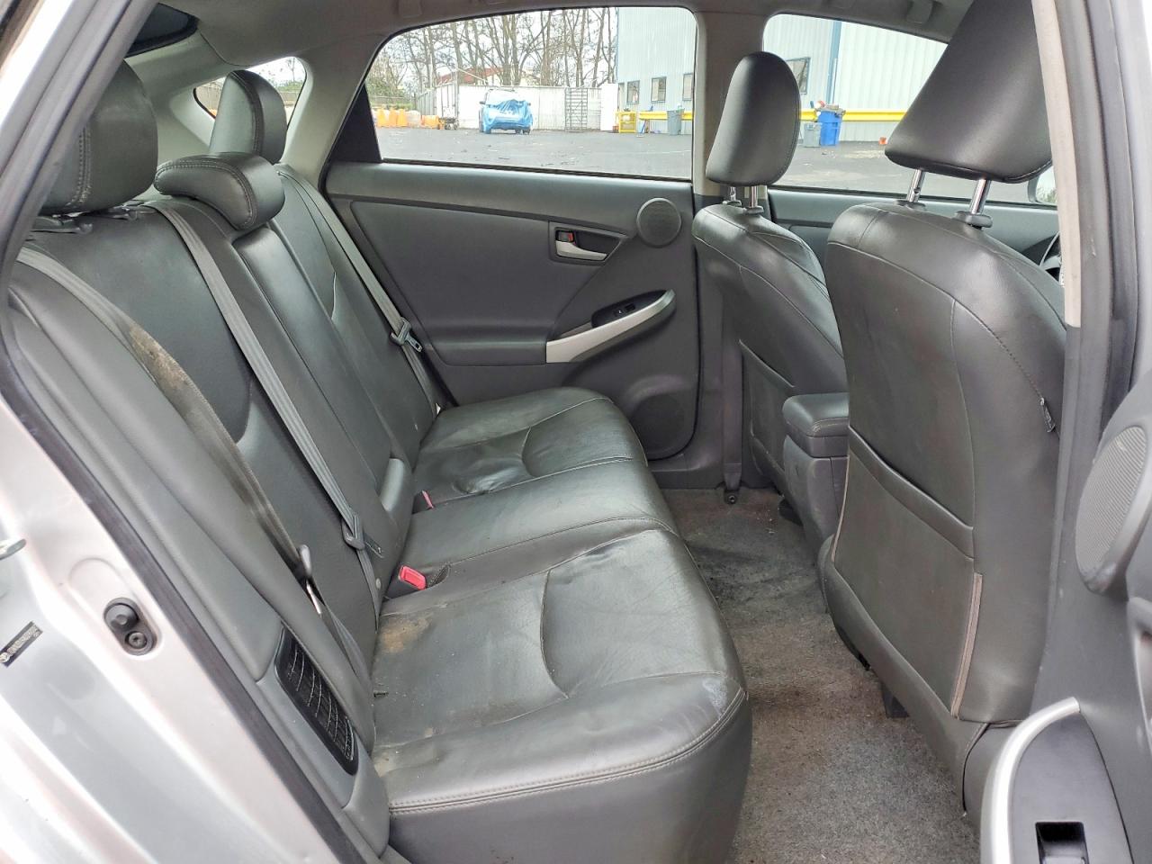 2010 TOYOTA PRIUS photo 10