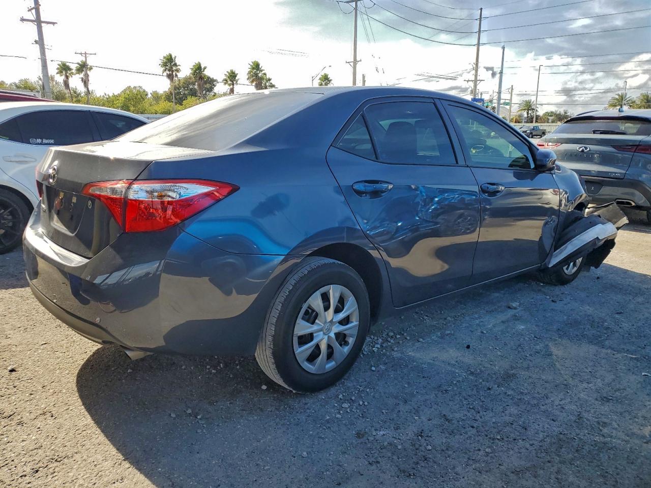 2016 TOYOTA COROLLA L photo 3