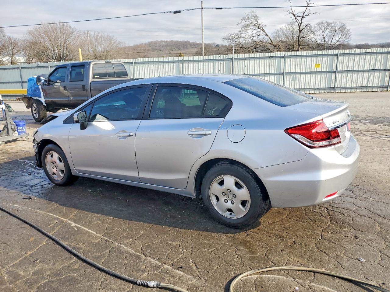 2015 HONDA CIVIC LX photo 2