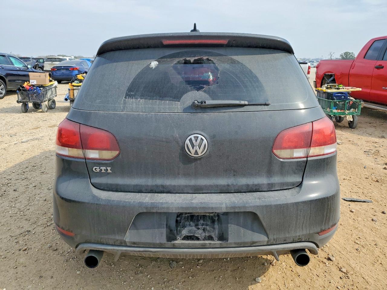 2011 VOLKSWAGEN GTI photo 6
