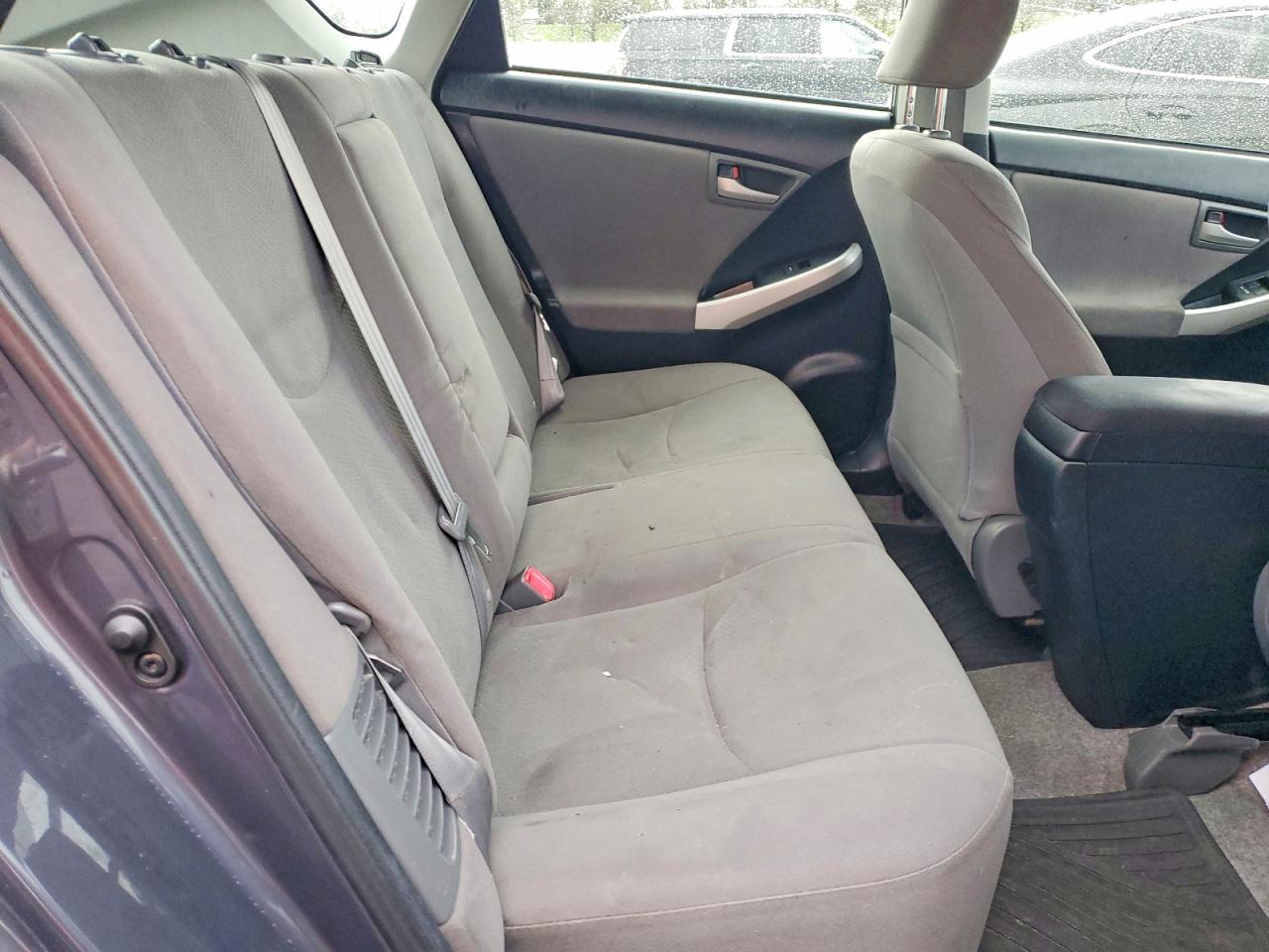 2013 TOYOTA PRIUS photo 10