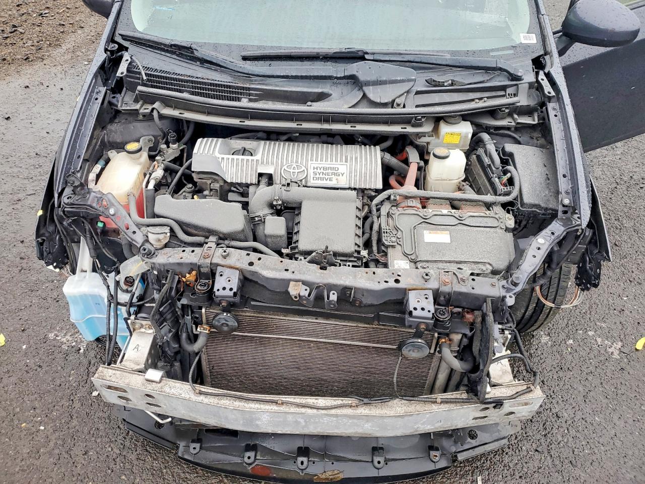 2013 TOYOTA PRIUS photo 11