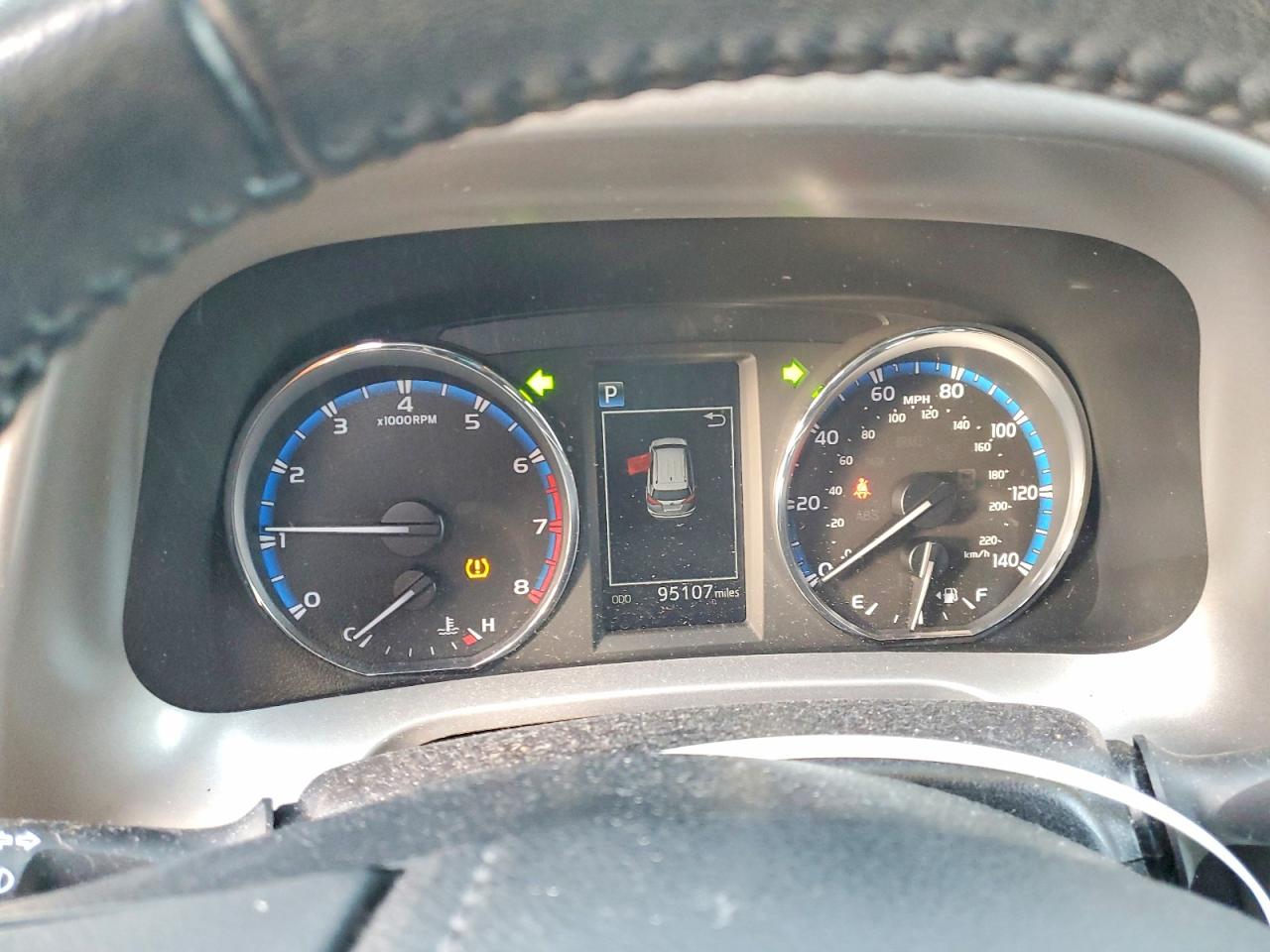 2016 TOYOTA RAV4 XLE photo 9