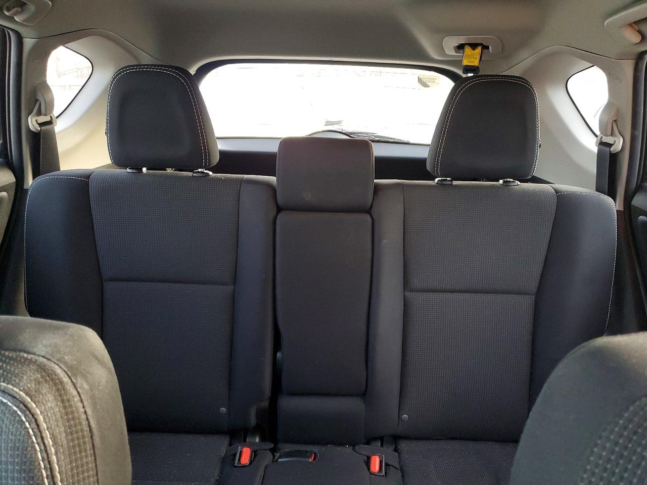 2016 TOYOTA RAV4 XLE photo 10