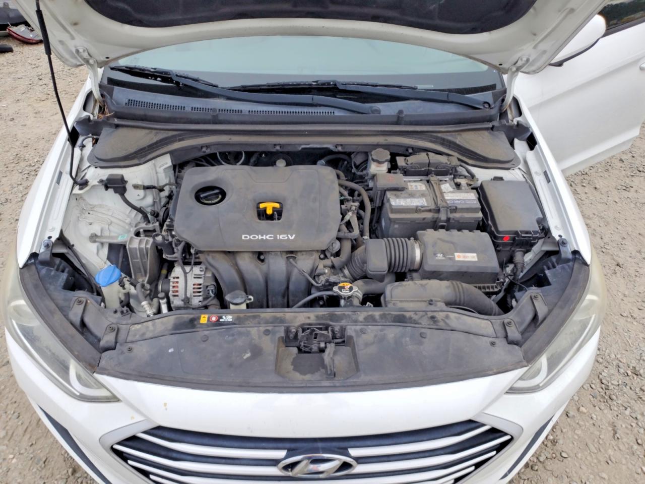 2017 HYUNDAI ELANTRA SE photo 11