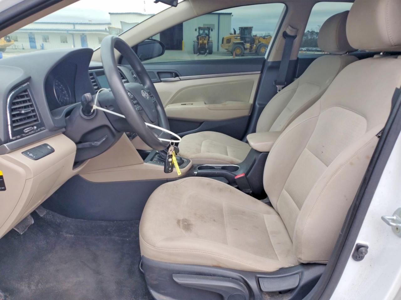 2017 HYUNDAI ELANTRA SE photo 7