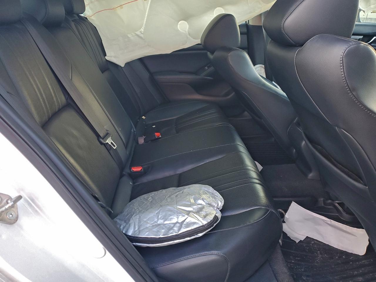 2018 HONDA ACCORD EXL photo 10
