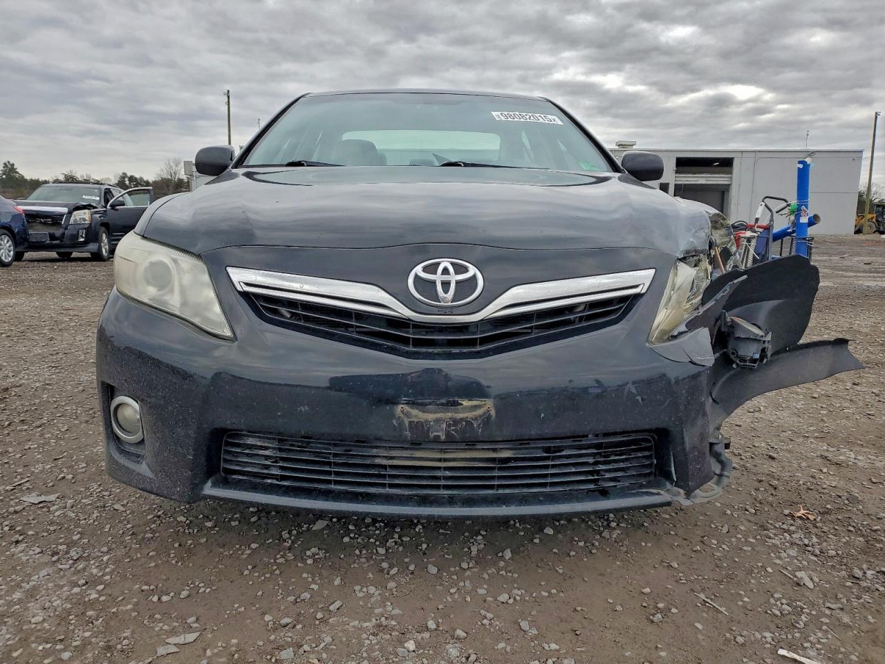 2011 TOYOTA CAMRY HYBRID photo 9