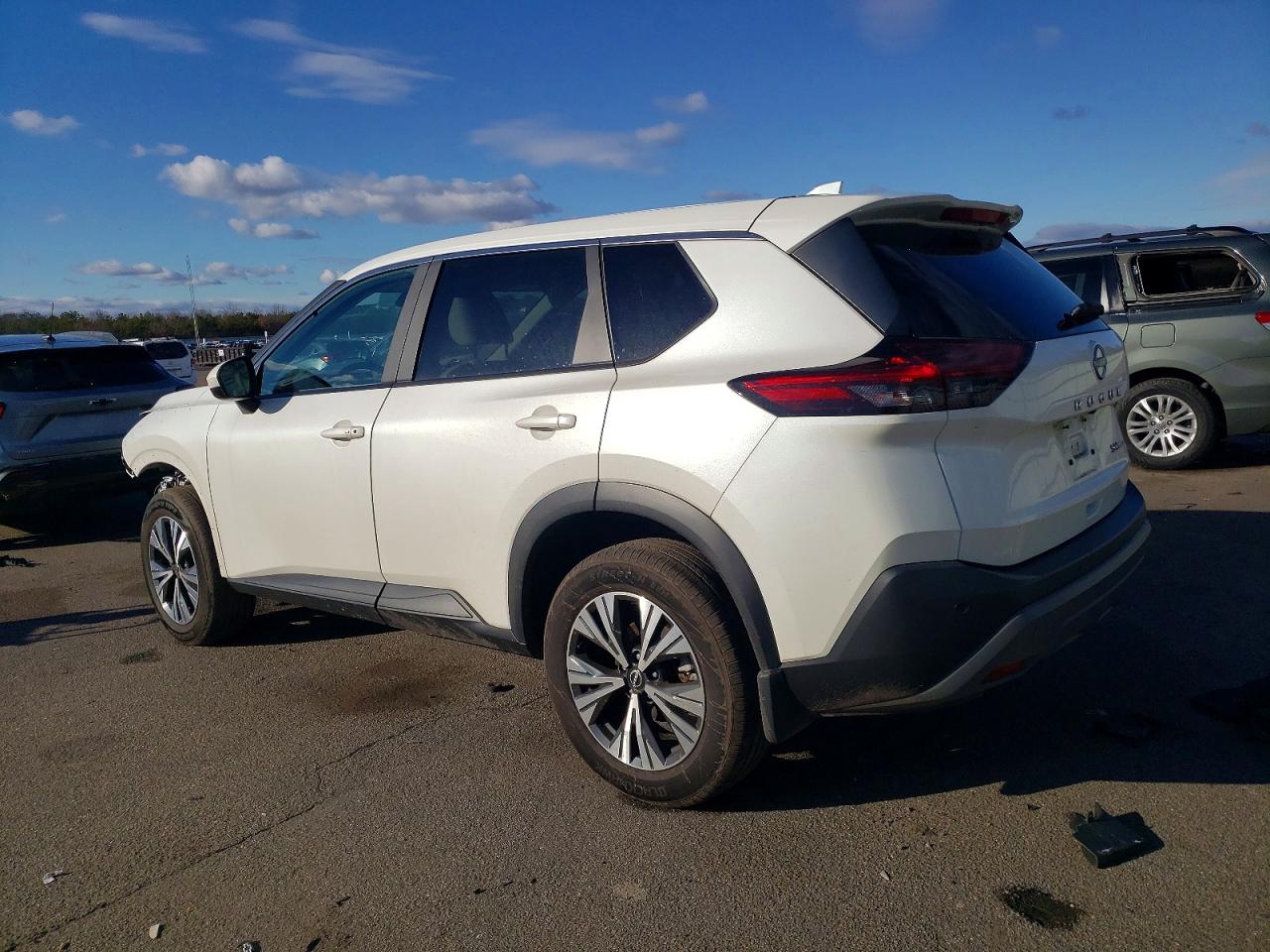 2023 NISSAN ROGUE SV photo 3