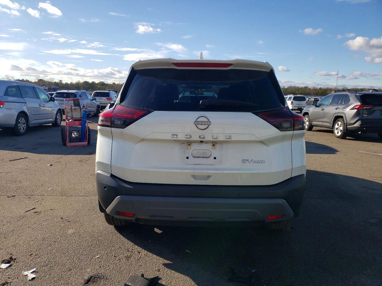 2023 NISSAN ROGUE SV photo 11