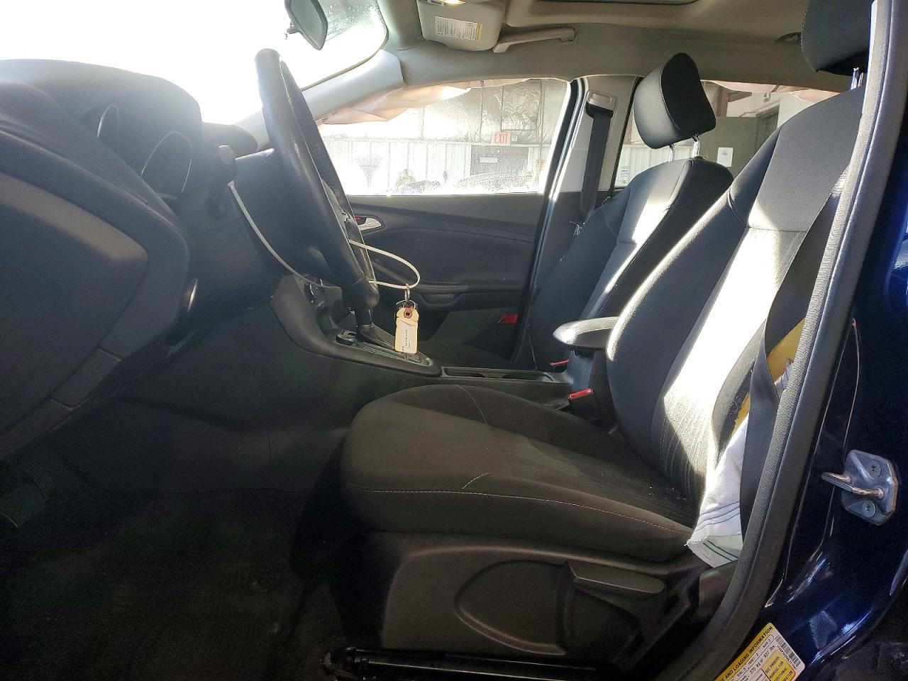 2017 FORD FOCUS SEL photo 7