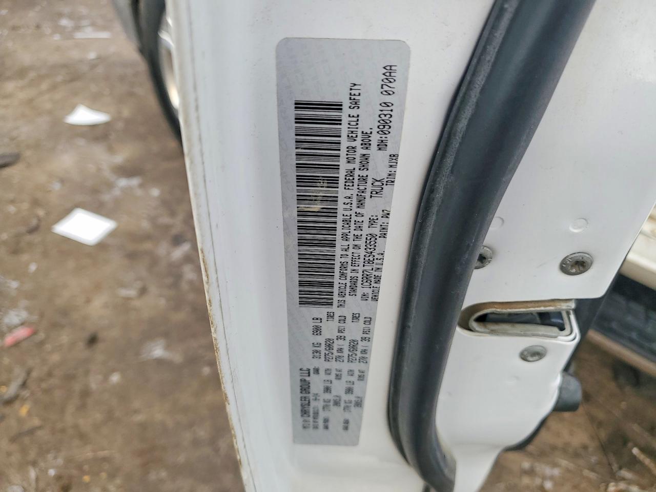 2014 RAM 1500 SLT photo 12