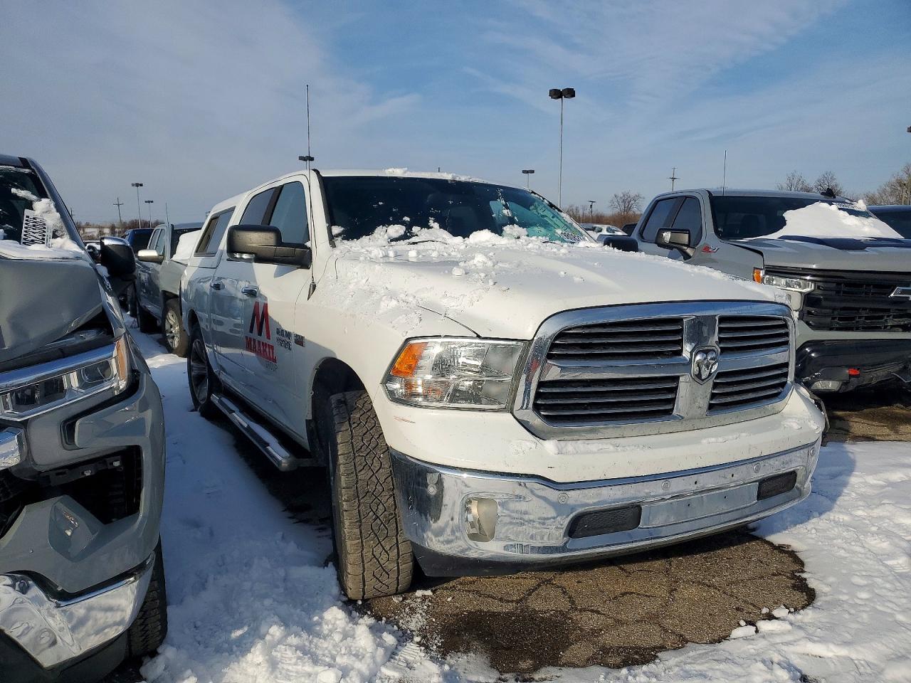 2014 RAM 1500 SLT photo 4