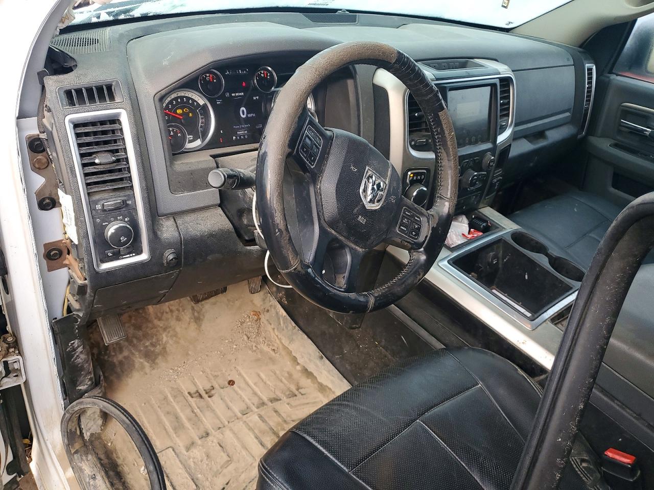 2014 RAM 1500 SLT photo 8