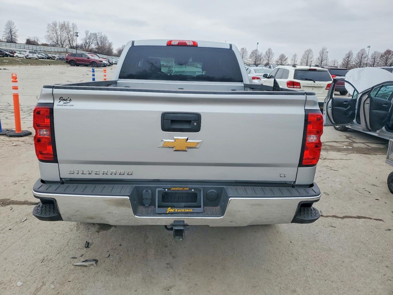 2018 CHEVROLET SILVERADO K1500 LT photo 6