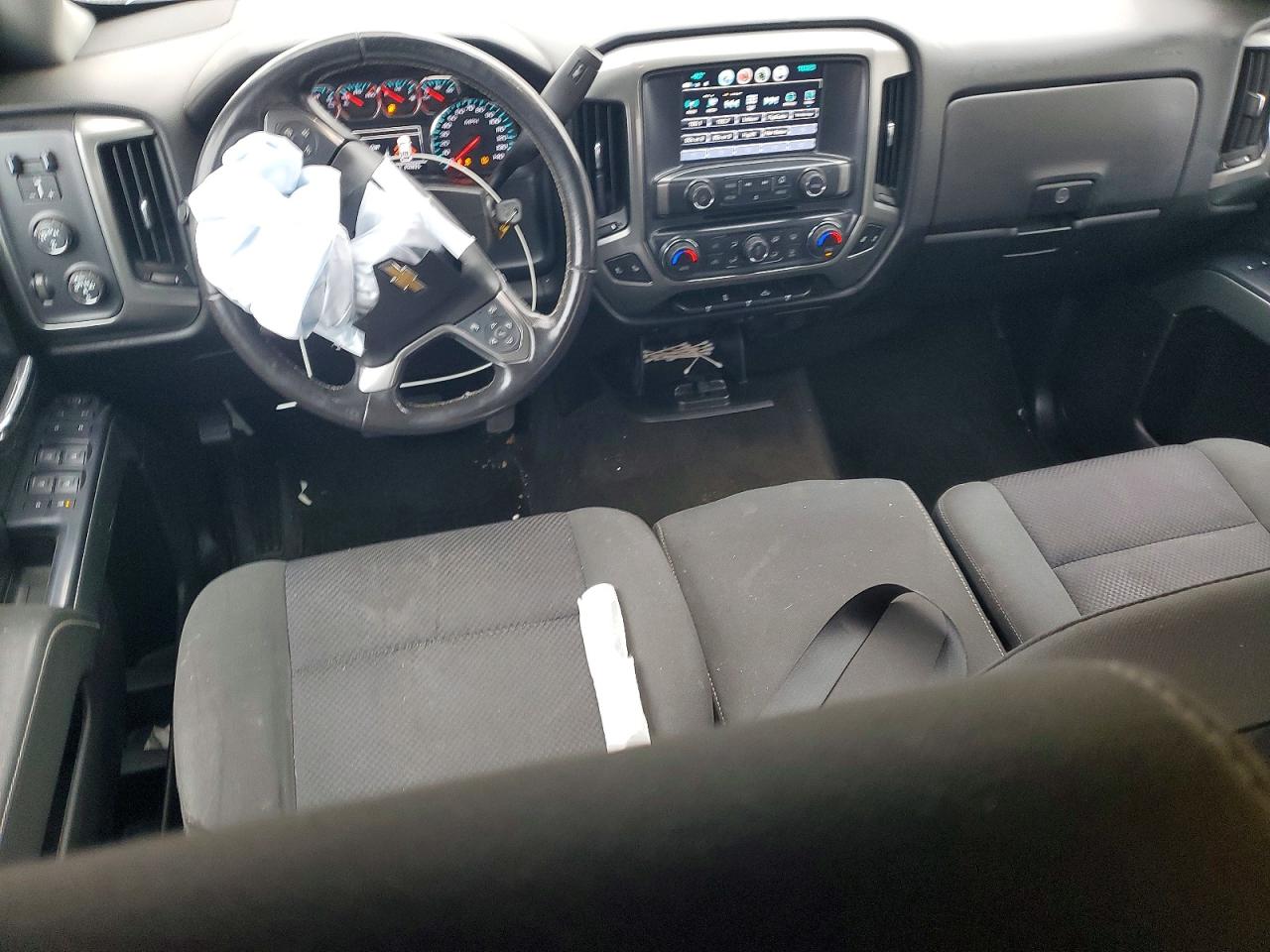 2018 CHEVROLET SILVERADO K1500 LT photo 8