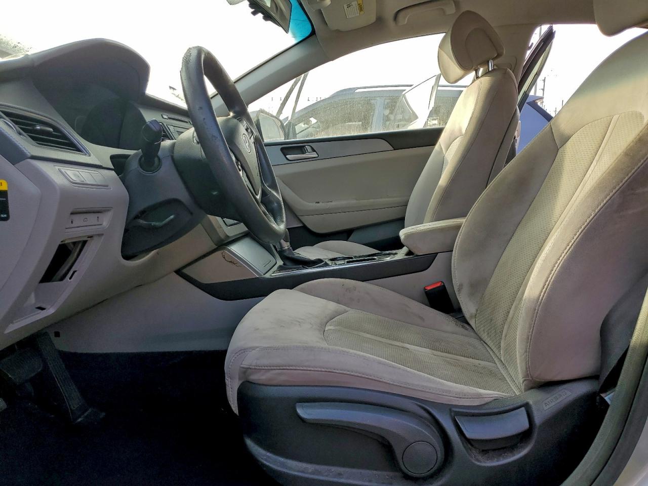 2017 HYUNDAI SONATA SE photo 7