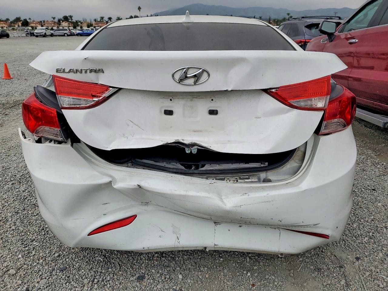 2013 HYUNDAI ELANTRA GLS photo 11