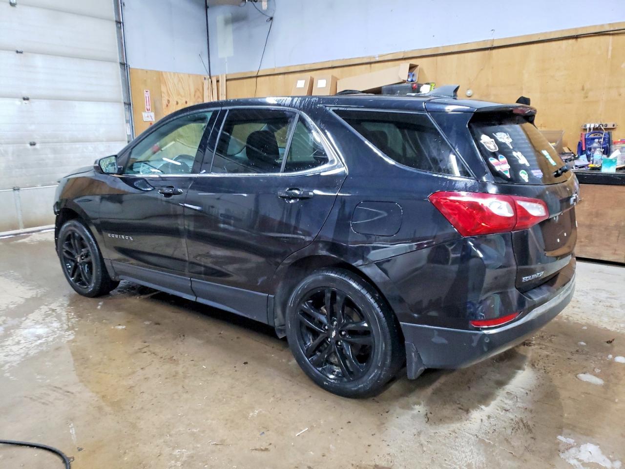 2020 CHEVROLET EQUINOX LT photo 2