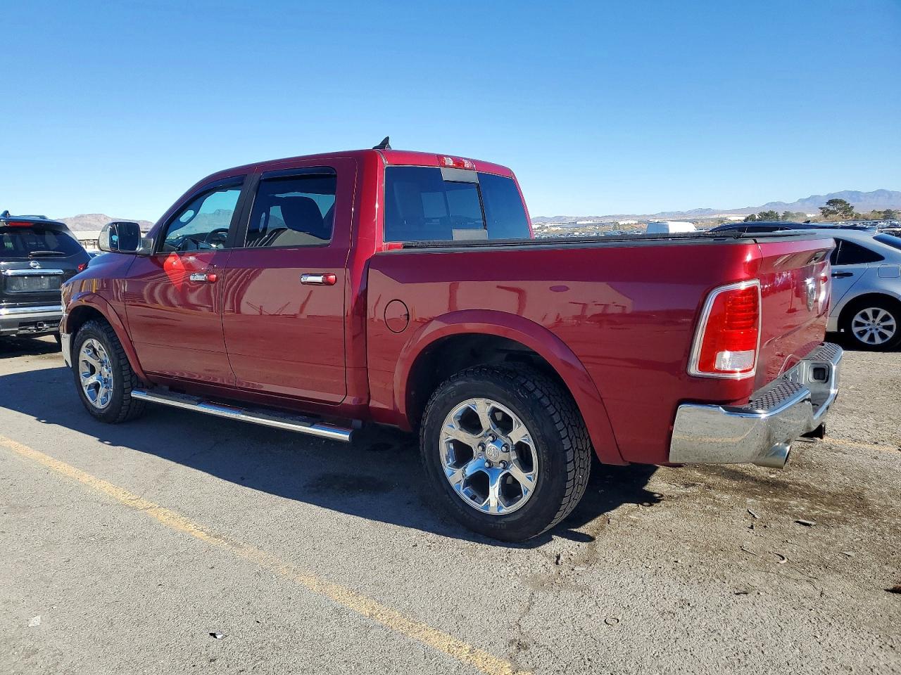2014 RAM 1500 LARAMIE photo 2