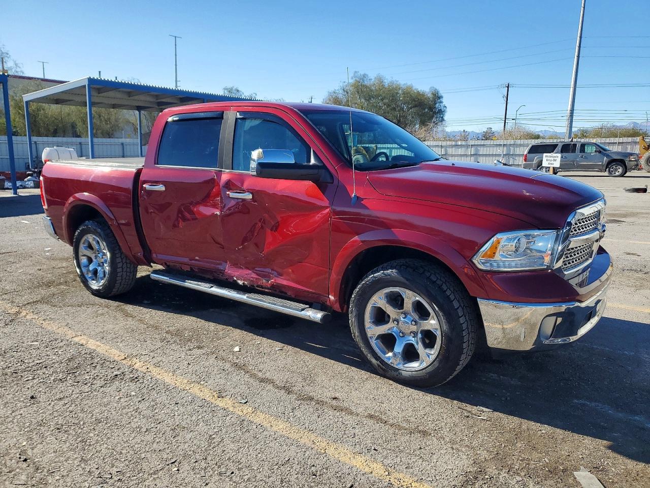 2014 RAM 1500 LARAMIE photo 4