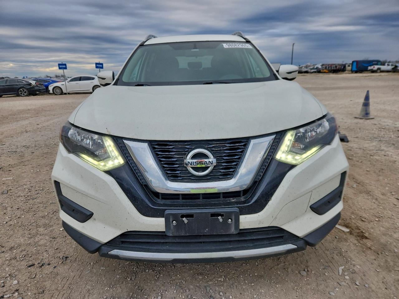 2017 NISSAN ROGUE S photo 5