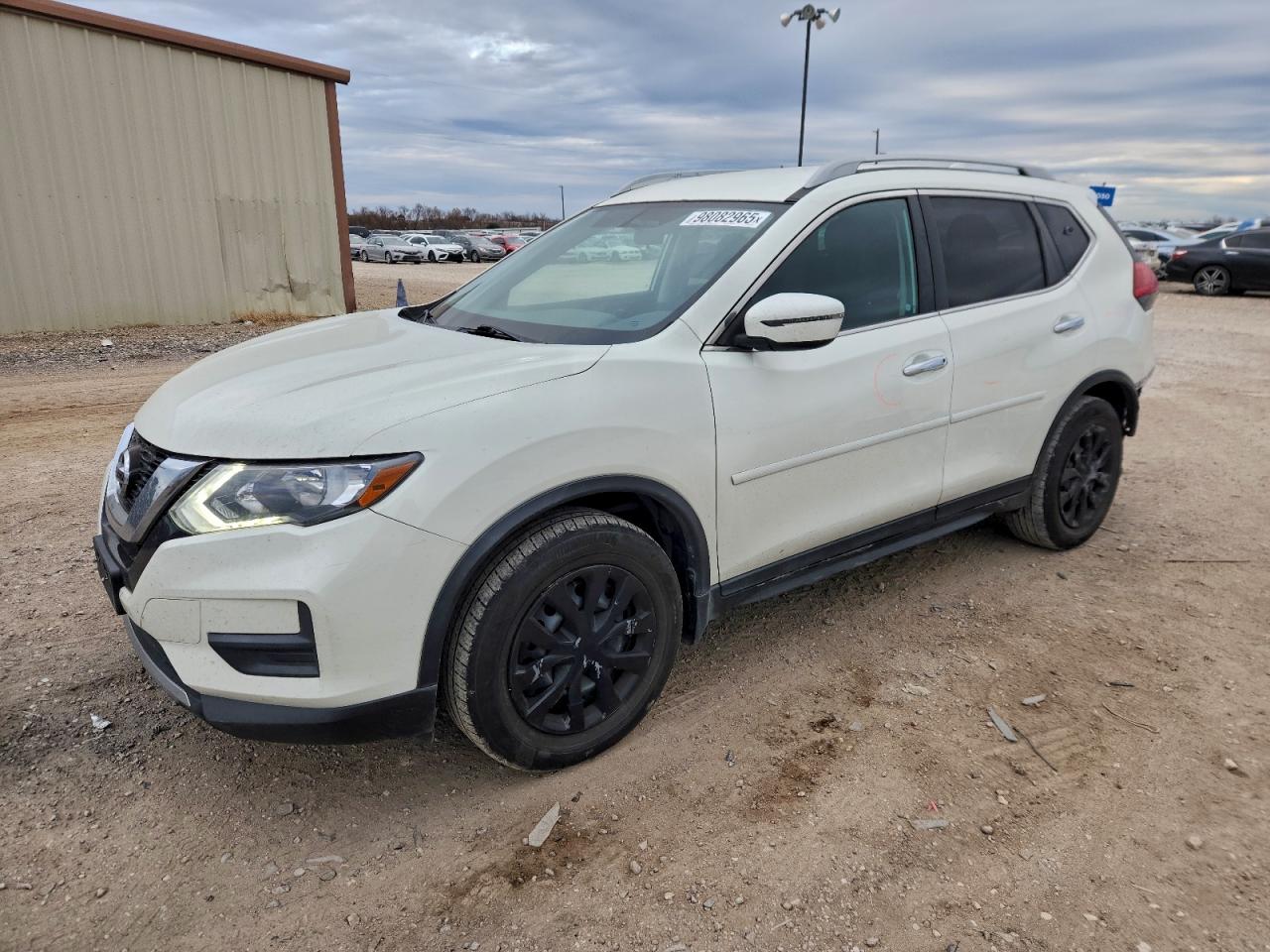 2017 NISSAN ROGUE