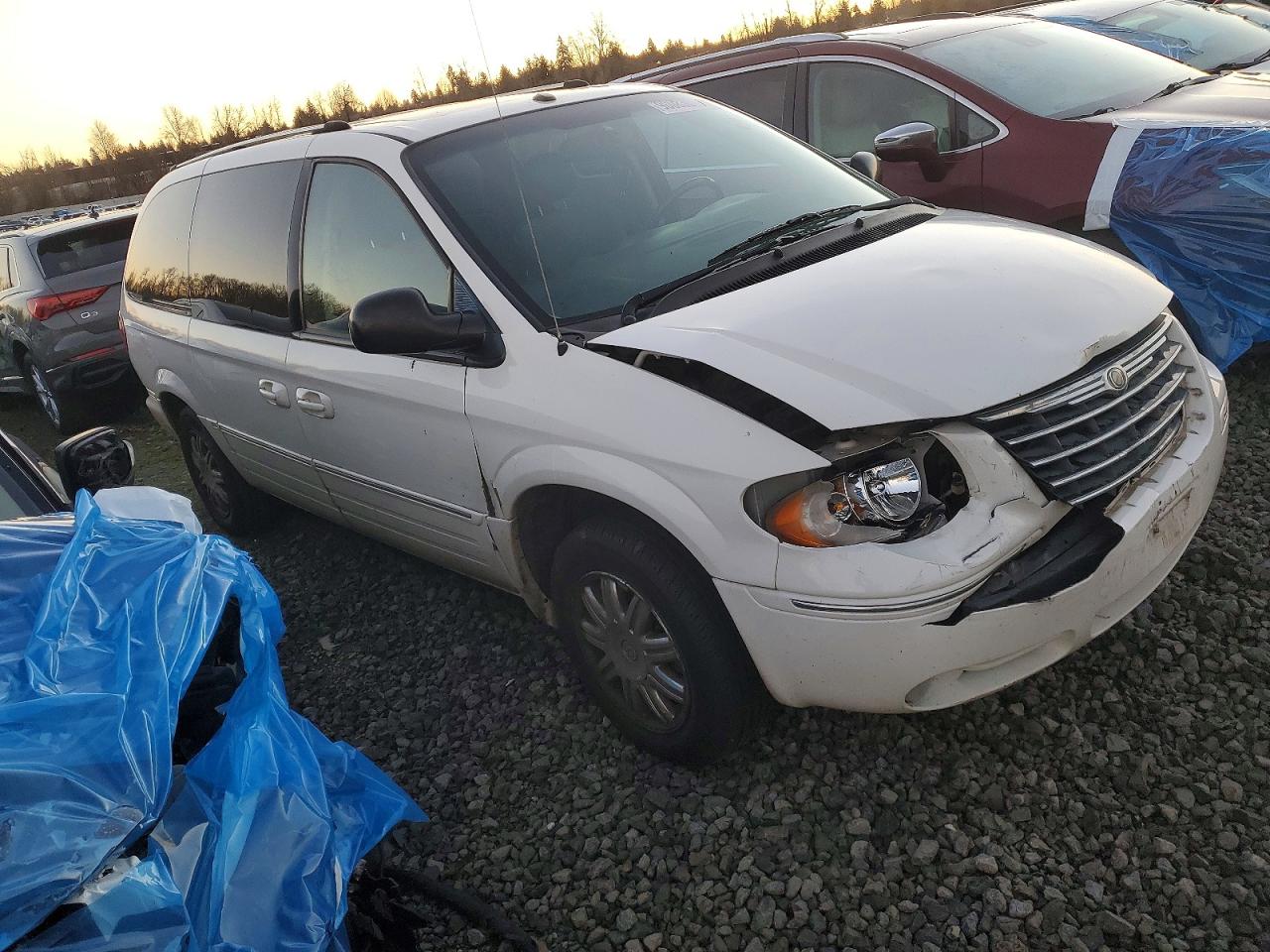 2006 CHRYSLER TOWN & COUNTRY LIMITED photo 4