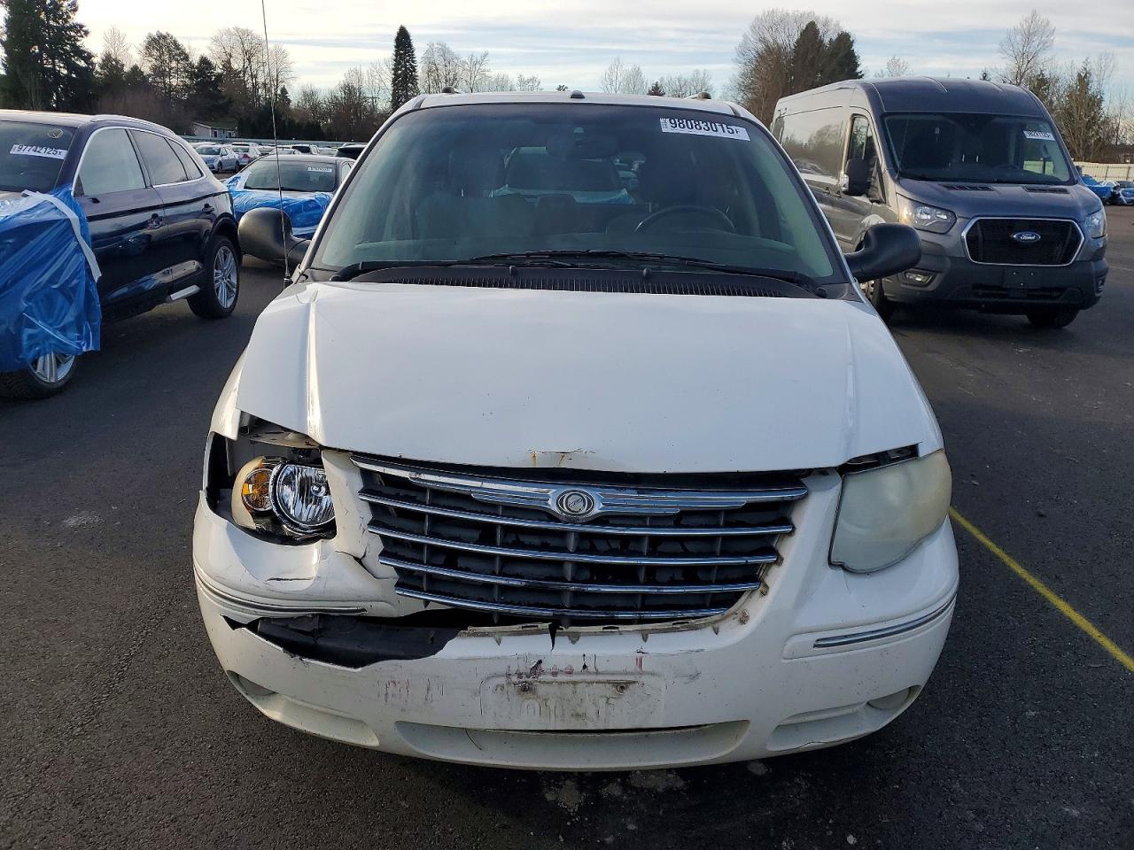 2006 CHRYSLER TOWN & COUNTRY LIMITED photo 5
