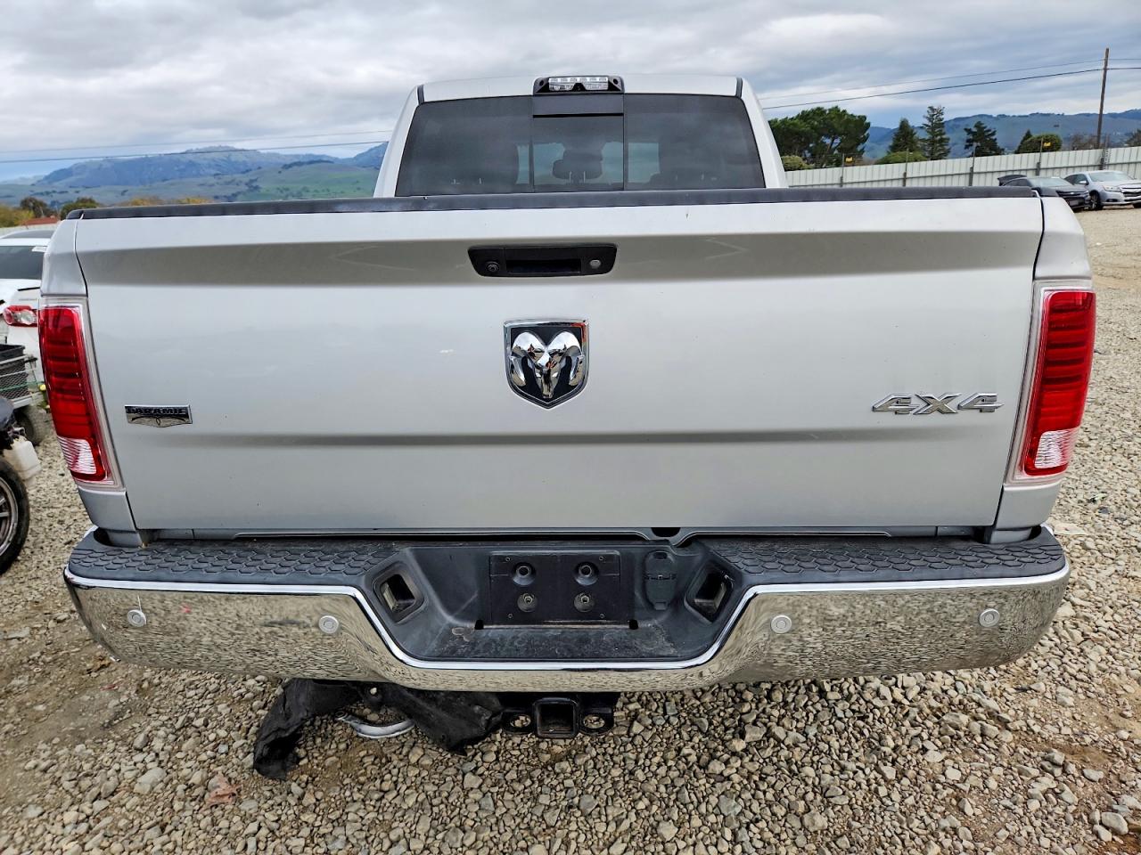 2017 RAM 2500 LARAMIE photo 11