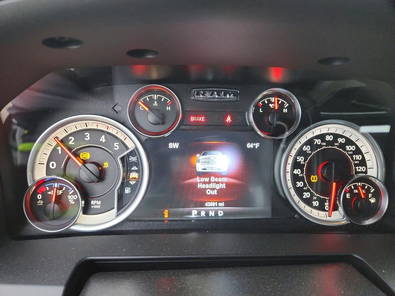 2017 RAM 2500 LARAMIE photo 17