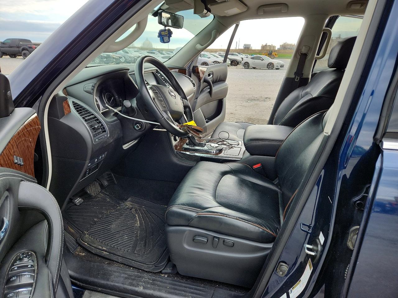 2020 NISSAN ARMADA SV photo 12