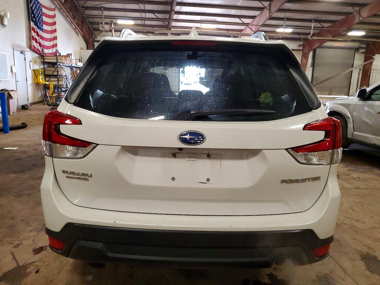 2020 SUBARU FORESTER PREMIUM photo 11