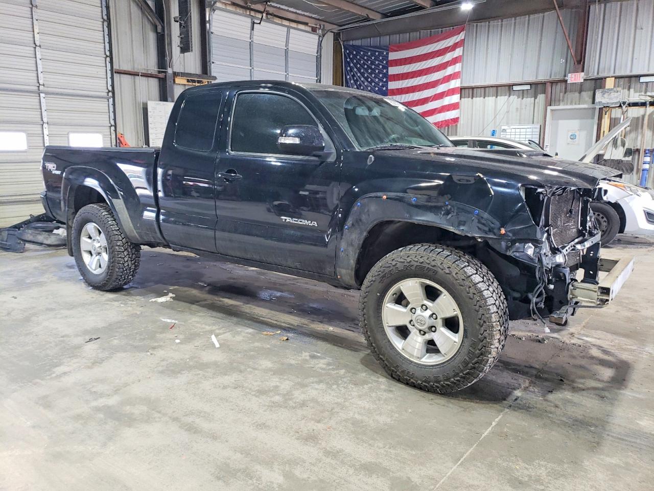 2012 TOYOTA TACOMA photo 7