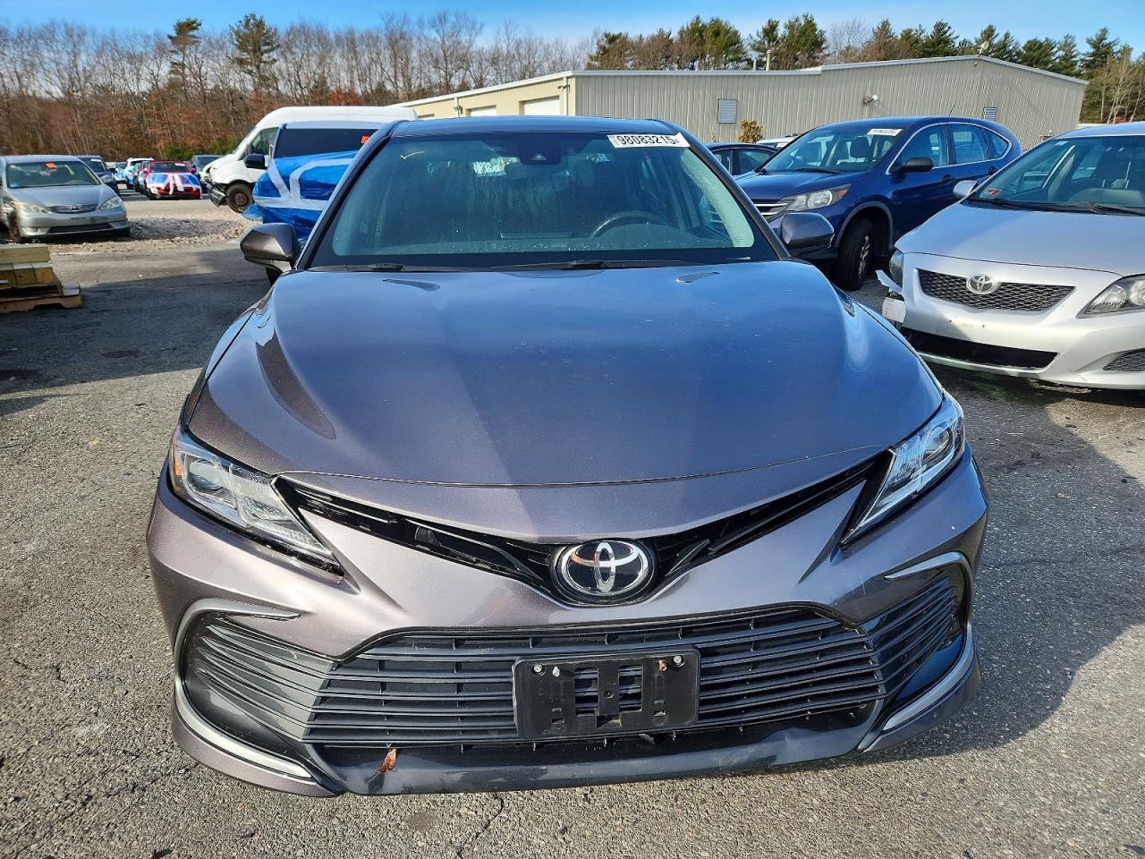 2022 TOYOTA CAMRY LE photo 5