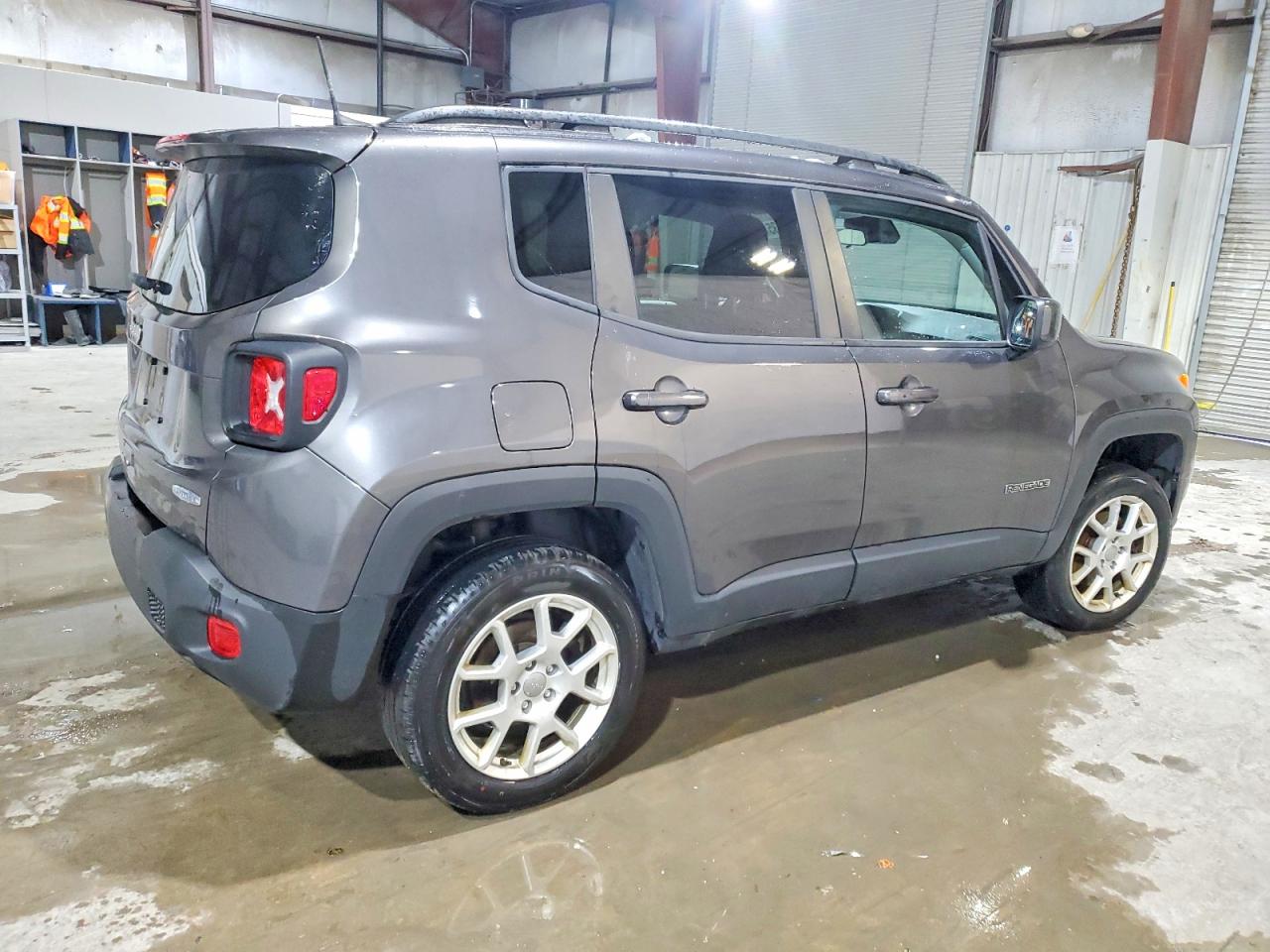 2019 JEEP RENEGADE LATITUDE photo 5