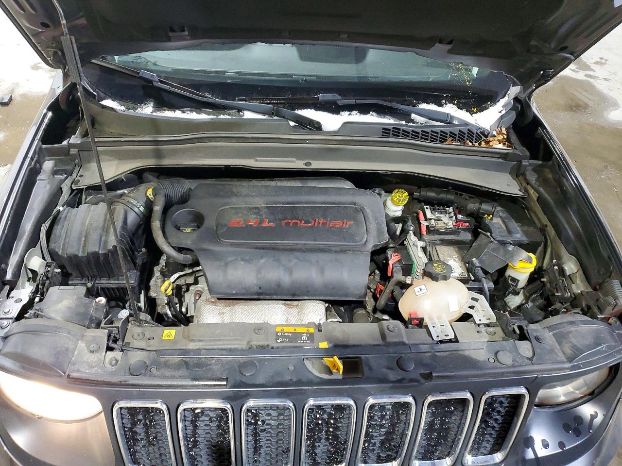 2019 JEEP RENEGADE LATITUDE photo 23