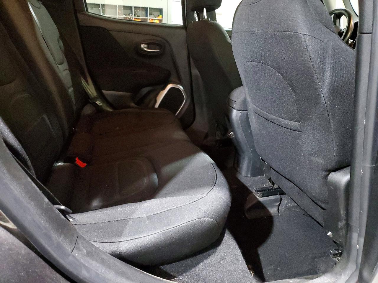 2019 JEEP RENEGADE LATITUDE photo 21