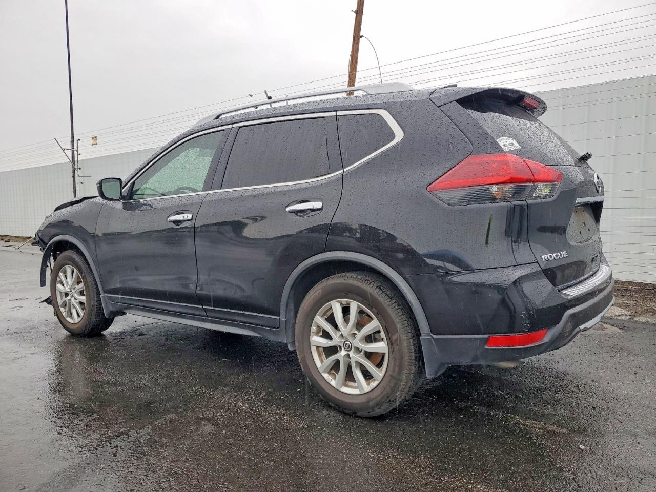 2018 NISSAN ROGUE S photo 2
