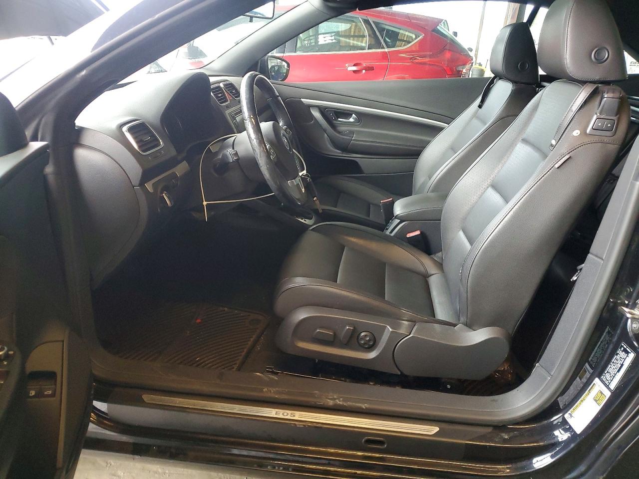 2014 VOLKSWAGEN EOS KOMFORT photo 7