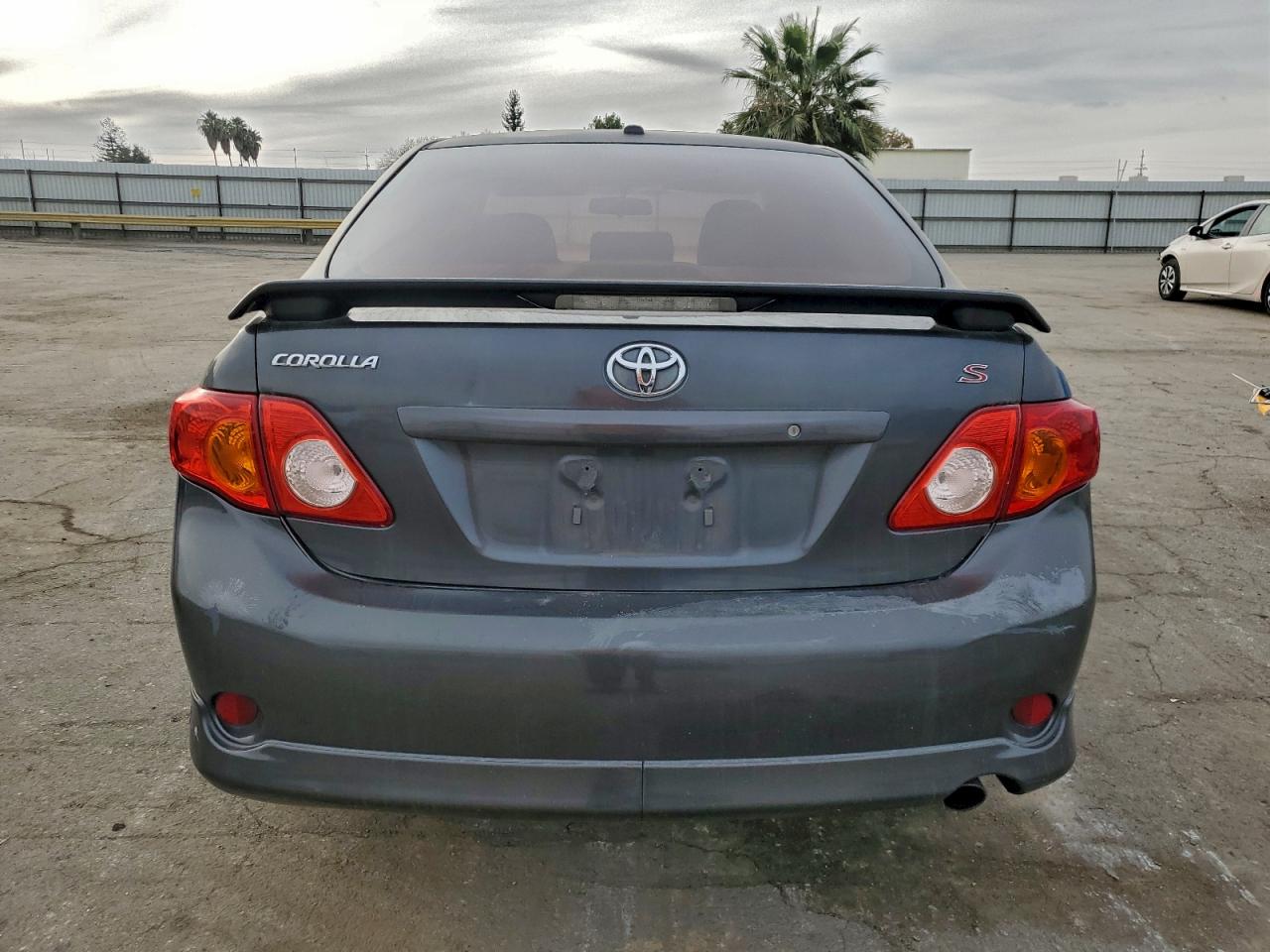 2010 TOYOTA COROLLA BASE photo 6