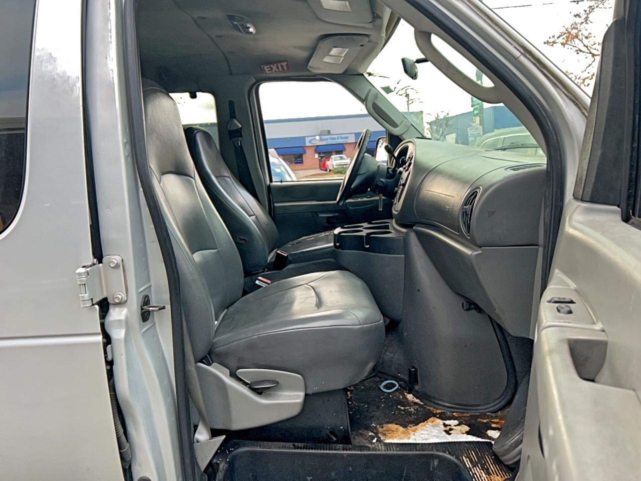 2007 FORD ECONOLINE E350 SUPER DUTY WAGON photo 5