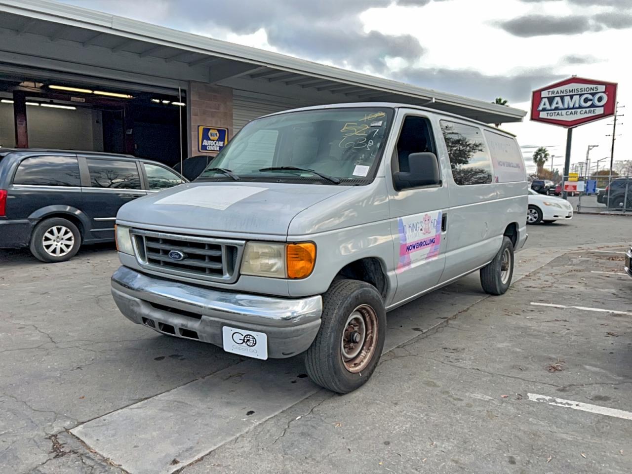 2007 FORD ECONOLINE E350 SUPER DUTY WAGON photo 2