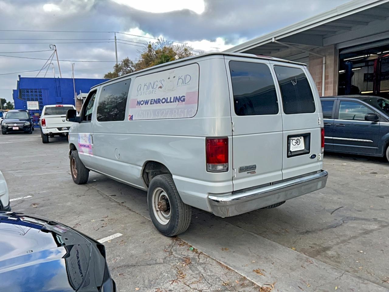 2007 FORD ECONOLINE E350 SUPER DUTY WAGON photo 3