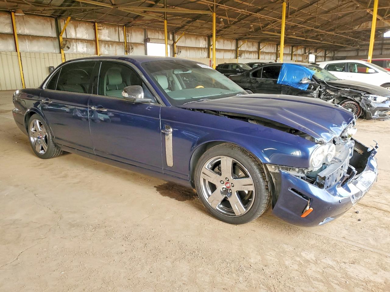 2008 JAGUAR XJ8 L photo 4