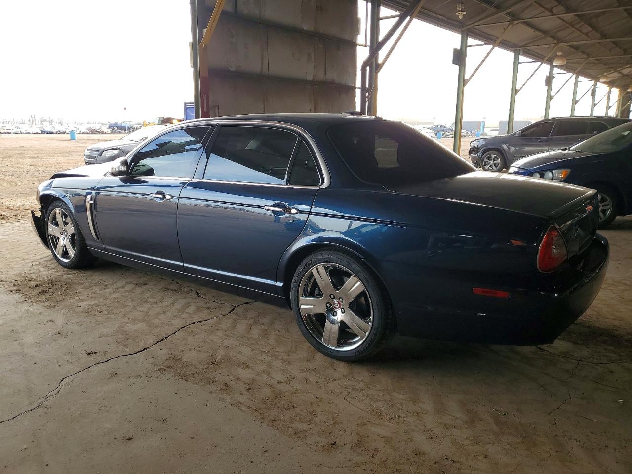 2008 JAGUAR XJ8 L photo 2