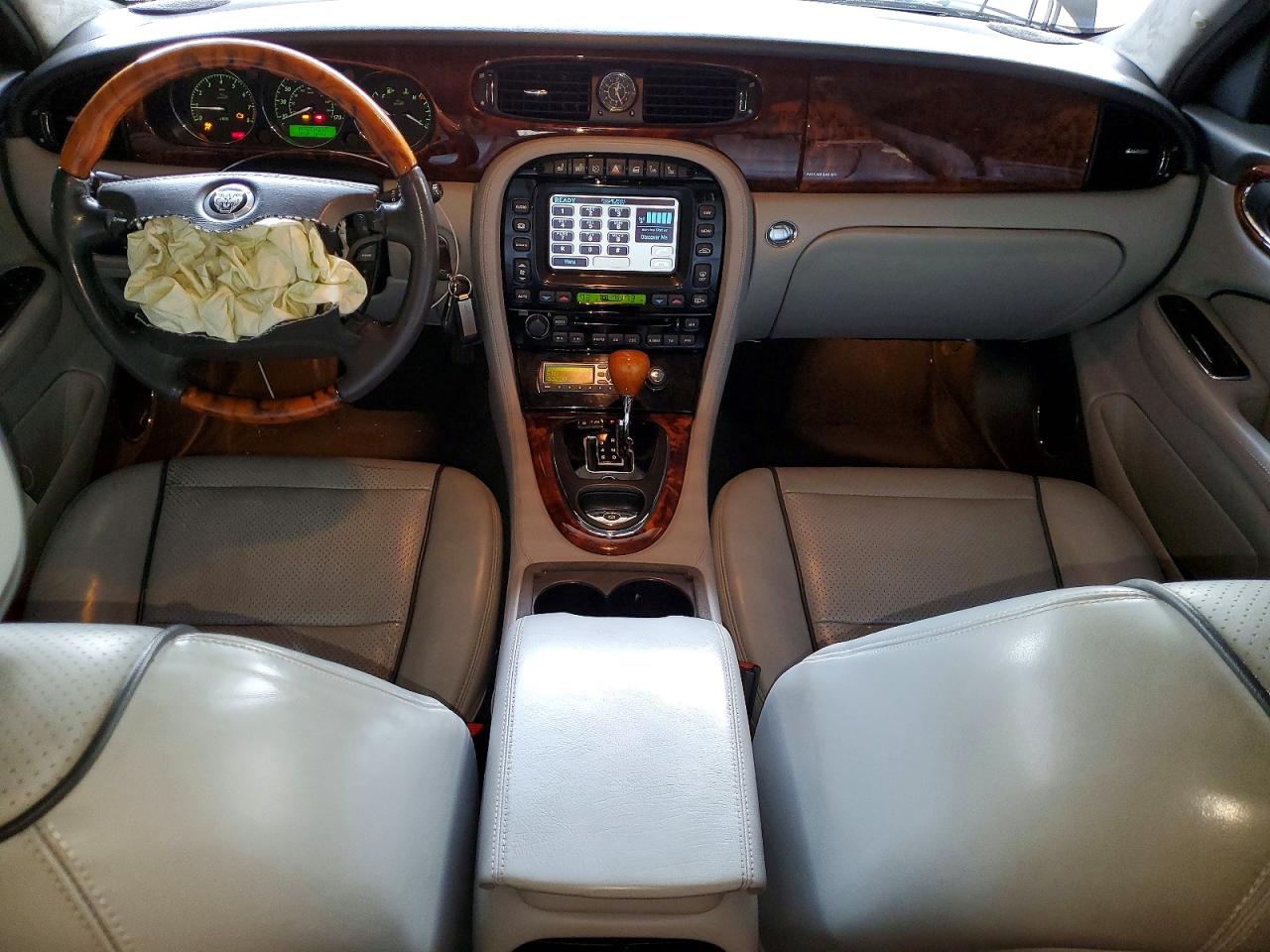 2008 JAGUAR XJ8 L photo 8