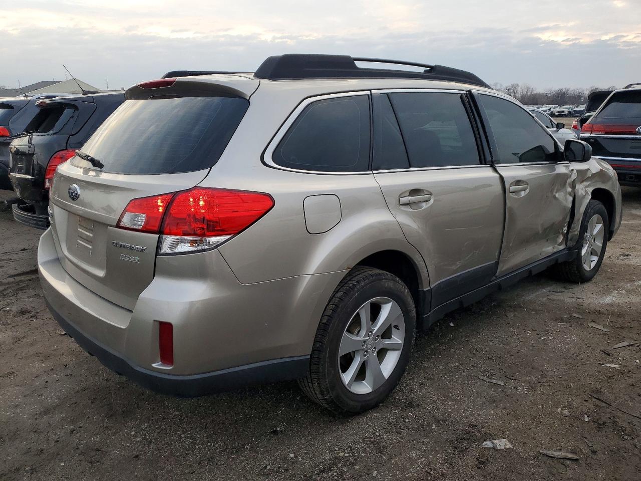2014 SUBARU OUTBACK 2.5I photo 3