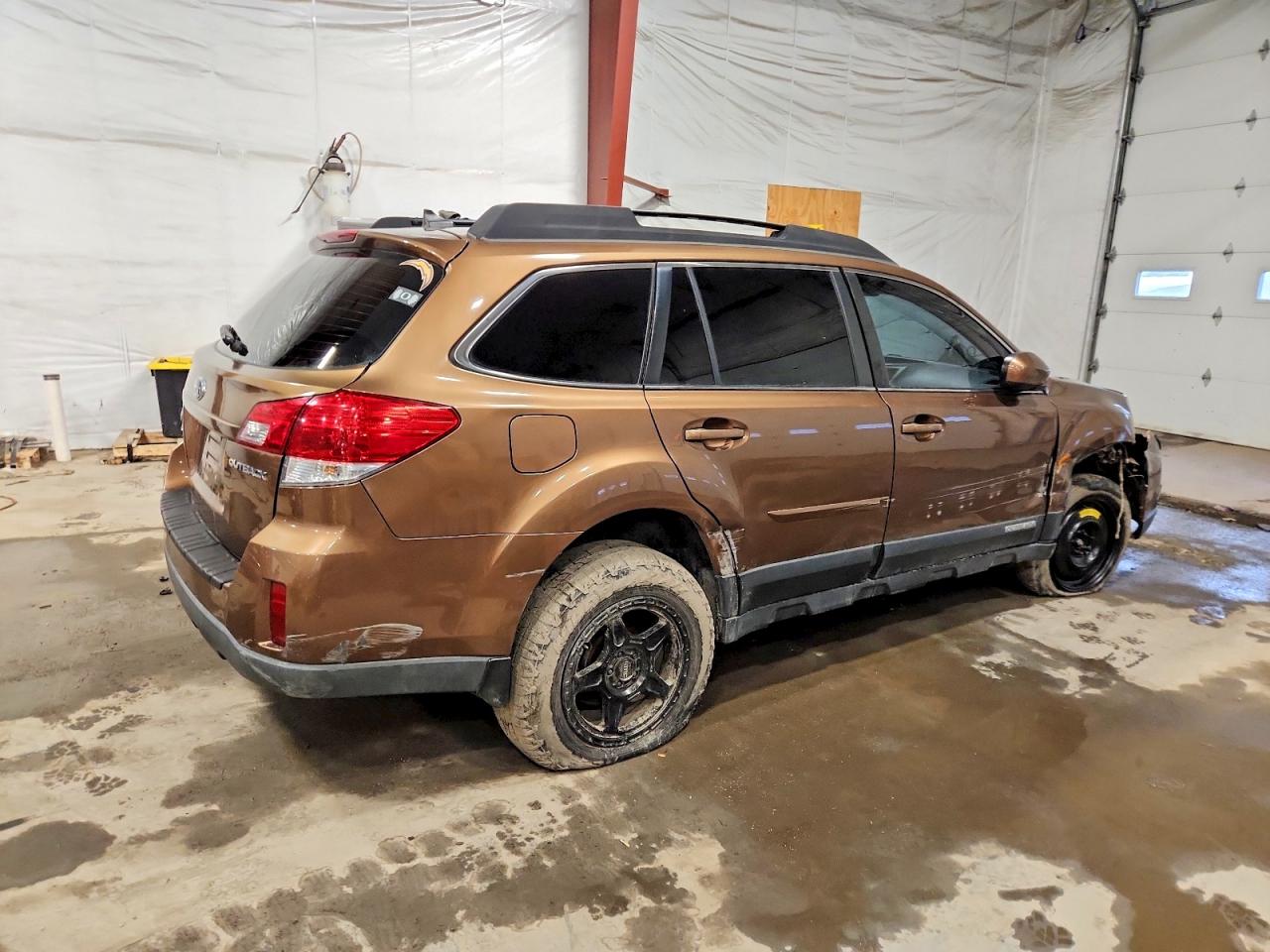2011 SUBARU OUTBACK 2.5I LIMITED photo 3